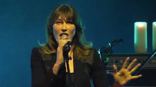 Carla Bruni - Perfect Day HD Live From Istanbul 2017