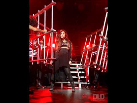 (HQ) Demi Lovato - Why don't you love me feat Hot Chelle Rae