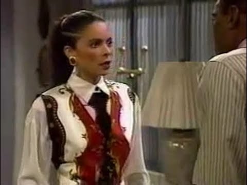 A Different World: 5x16 - Whitley's superiors keeps harassing her
