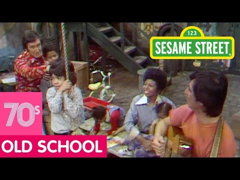 Sesame Street: Sing/Canta | #ThrowbackThursday