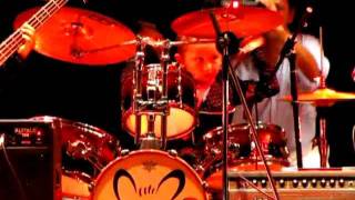 Bài hát Kung Fu Fighting (OST Kung Fu Panda) - Nghệ sĩ trình bày Carl Douglas