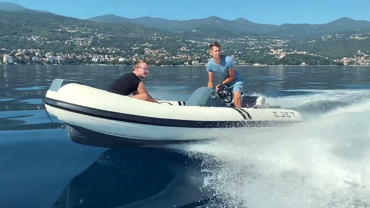 EJET Electric Tender 4X Model Docking and Driving
