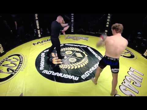 Beau Hamilton vs Dan price