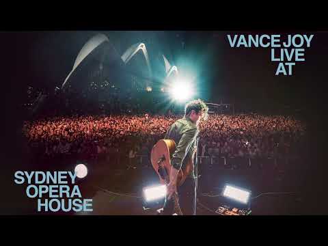 Video thumbnail for Lay It On Me (Live at Sydney Opera House)