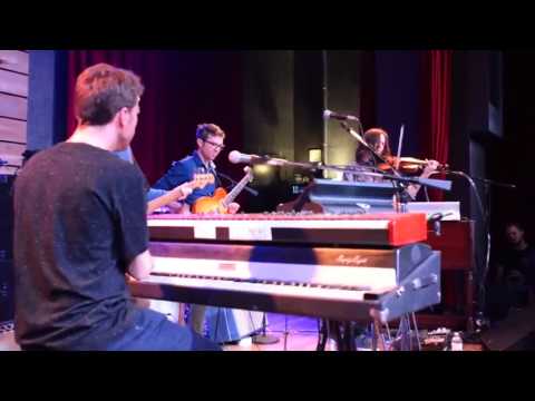 Snarky Puppy - Zach Brock Violin version of Lingus solo - May 17, 2016 Nashville, TN
