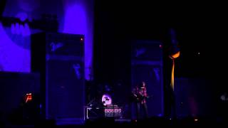 Neil Young &amp; Crazy Horse - Twisted Road - Philadelphia 11-29-2012