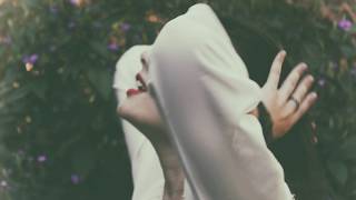 Moon - Do Not Look Back