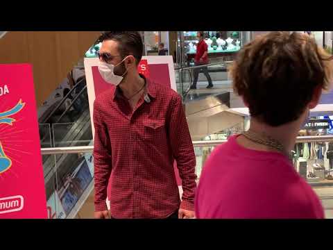 16-year-old singer Alper Erözer travels with a bodyguard