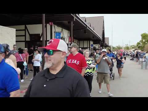 Walking Wurstfest German Festival (HD) - New Braunfels, Texas