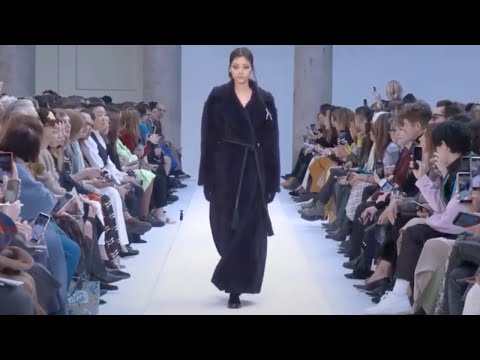 FASHION SHOW 2020 (MAX MARA)