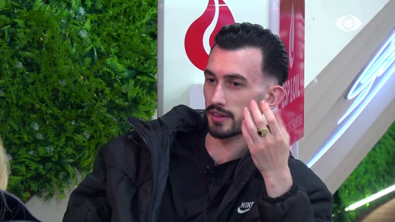 Mendoni se më lini si pemë?/ Kristi diskuton me Selin