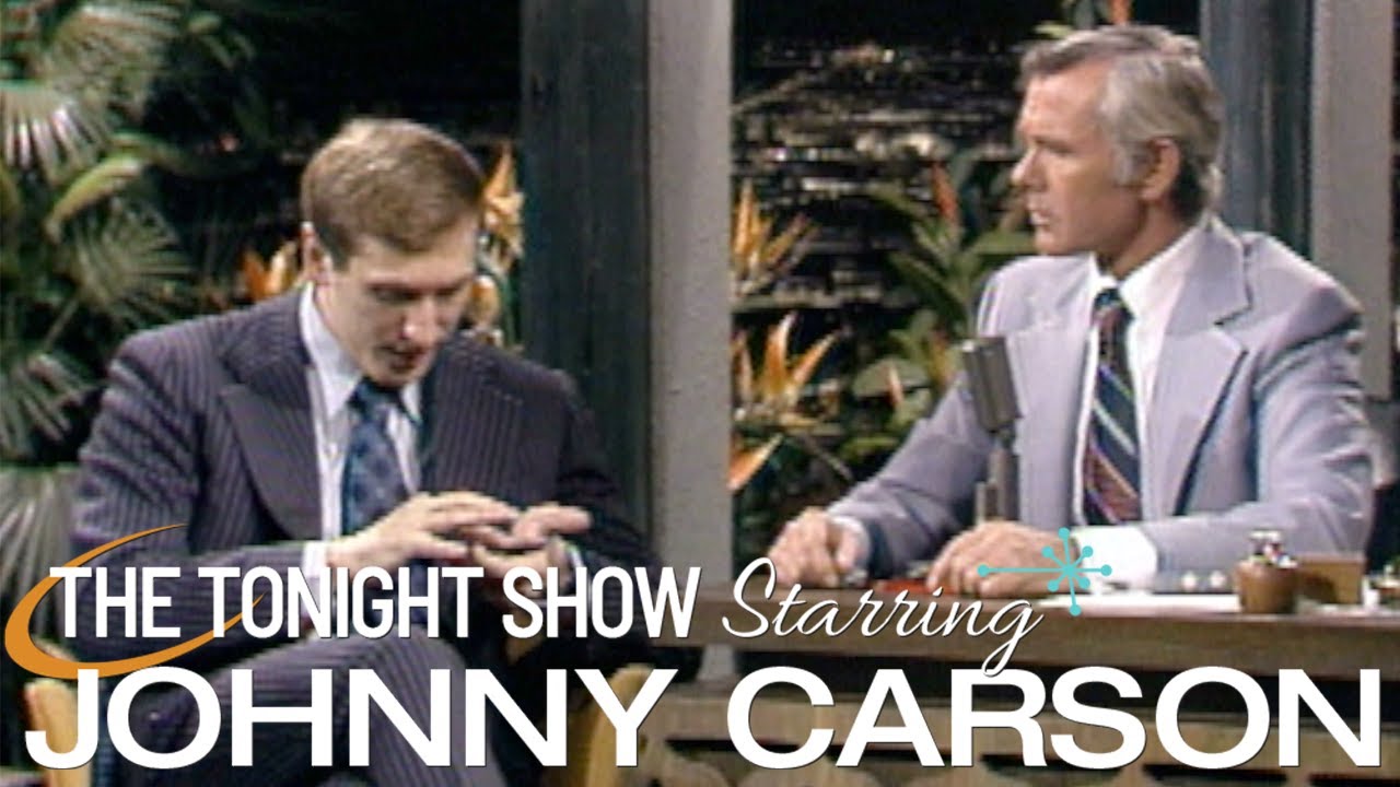 Bobby Fischer solves a 15 puzzle in 17 seconds on Carson Tonight Show - 11/08/1972