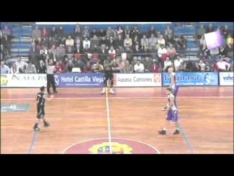 ORO PALENCIA BALONCESTO,87 - CACERES PATRIMONIO DE LA HUMANIDAD,84 (02/11/2012 0:00:00)