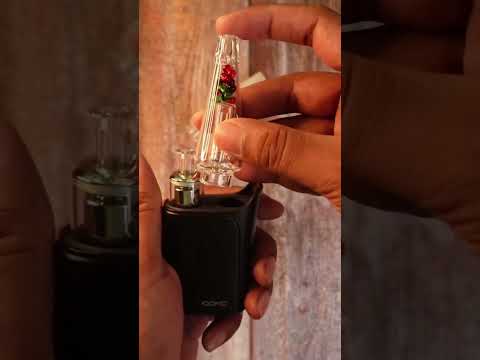 XMAX QOMO mini-bubbler to cool the vapor during a draw #xmax #xmaxvaporizer #xmaxqomo #dab #dabrig