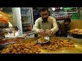 PAKISTANI STREET FOOD Famous Peshawari Samosa Chat Street Food Pakistan