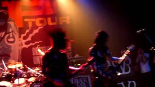 Black Veil Brides - Beautiful Remains LIVE