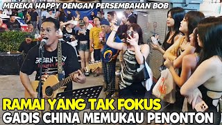 Download lagu Pertama kali jumpa Bob sentuhan | Gadis cantik dari China Macam tak percaya Bob menyanyi Lagu Beyond mp3 Download lagu Pertama kali jumpa Bob sentuhan | Gadis cantik dari China Macam tak percaya Bob menyanyi Lagu Beyond mp3