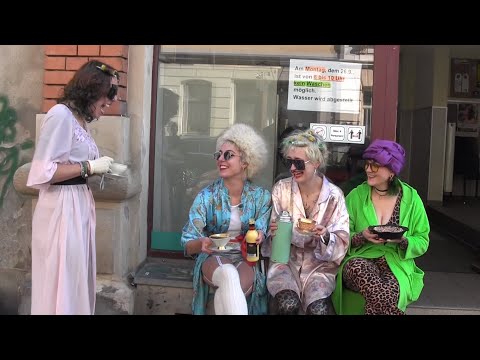 Valy and the Vodkas - Der Pavlovsche Hund (Offizielles Video)