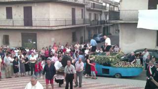 preview picture of video 'Processione di San Domenico 2010 a Sartano - Seconda Parte'