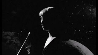 Molly Nilsson - "Mountain Time" Lyrics