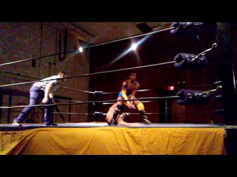 Clip of Lee Moriarity vs Tony Johnson at RYSE's debut show!