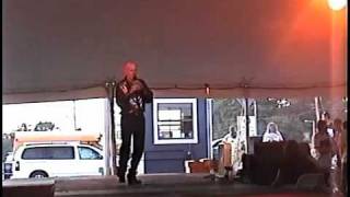 Chris Drummond sings Sweet Caroline at Elvis Week