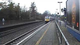 preview picture of video 'First Great Western Adelante at Goring & Streatley'