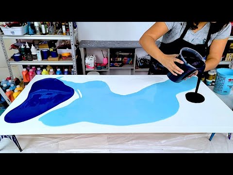 Big Blue! - Minimalistic Swipe with Lots of Negative Space (Part 1) - Abstract Pouring