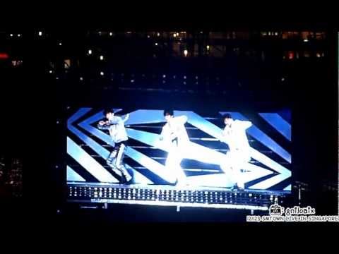 121123 SMTOWN LIVE IN SG - Dance Battle