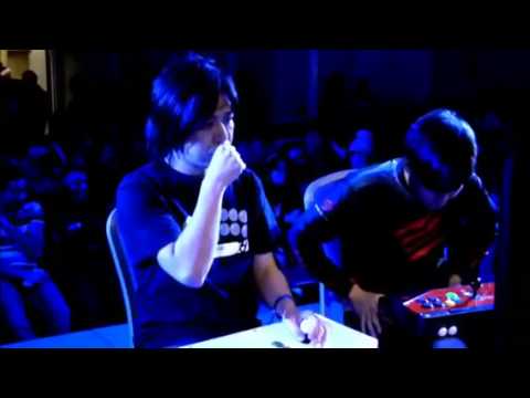 Capcom Cup 2013 Finals - Sako (Evil Ryu) vs Xian (Gen)