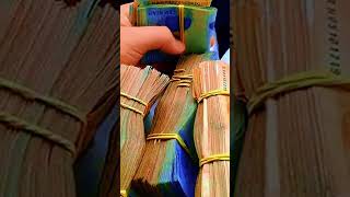 SINAL DE DEUS - MAÇOS DE DINHEIRO CHEGANDO A VC!