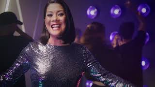 ELIZABETH CHAN - "Merry Merry"