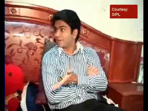 download lagu mp3 mp4 Rumpa Roy Perfect Bride, download lagu Rumpa Roy Perfect Bride gratis, unduh video klip Rumpa Roy Perfect Bride