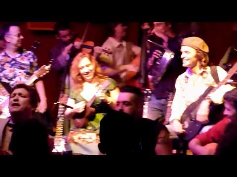 Asylum Street Spankers: Momma Don't Allow