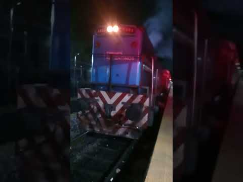 Tren villa Ballester a Zárate. con. GT22W A903 en villa Ballester   salir. Zarate 16/11/2025