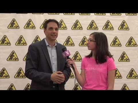 Victoria's interview with Ralph Macchio