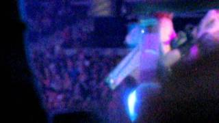 Britney Spears - Cold as fire &amp; Boys - LIVE - The Circus Tour (Chicago 9-8-2009)