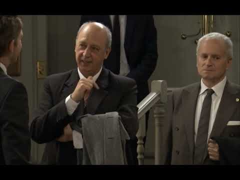 Amar C601 - Se prepara la timba en el Café Reyes