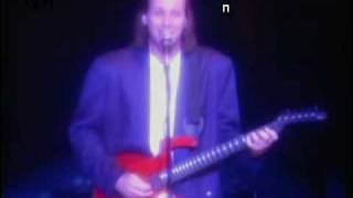 king crimson WALKING ON AIR