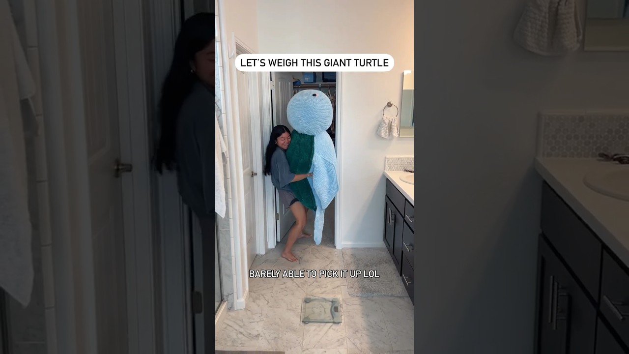 Weighing this giant turtle was the struggle 😂 #reels #crochet