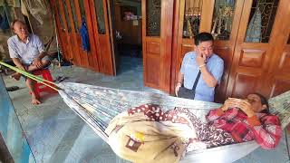 Truc Phuong's illness became more serious, so she had to return to her mother's house to have som...