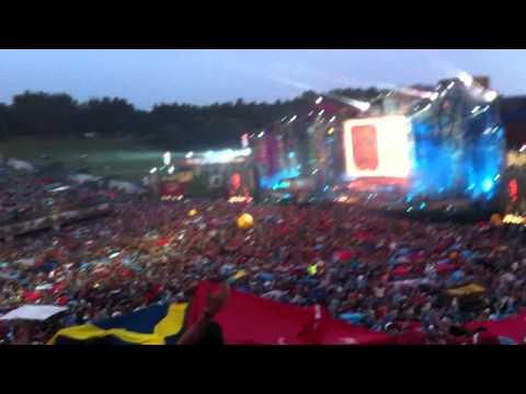 Tomorrowland 2012 - David Guetta - Coldplay fix you