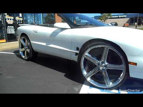 2000 Pontiac Firebird sitting on 26" 652 IROC Chrome wheels on 255/30/26 tires.