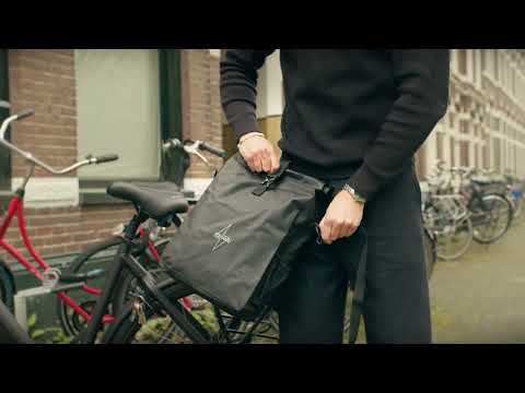 Voltano Fietstas 16L - Zwart / Rood - Enkele Pakaftas - 100% Waterdicht