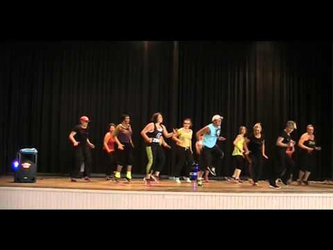 ZUMBA  Baila Bomba - Papa Rital