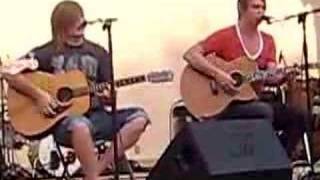 Darlin&#39; - Between The Trees (acoustic)