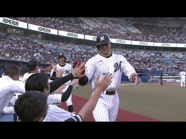 【2回裏】再びファンのもとへ!! マリーンズ・藤岡裕大 ライトスタンドへの2ランホームランで追加点!! 2025年6月4日 千葉ロッテマリーンズ 対 読売ジャイアンツ