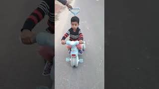 cute baby funny video #shorts #youtubeshorts #cutebaby #funnybaby #funnyvideo #funnyshort