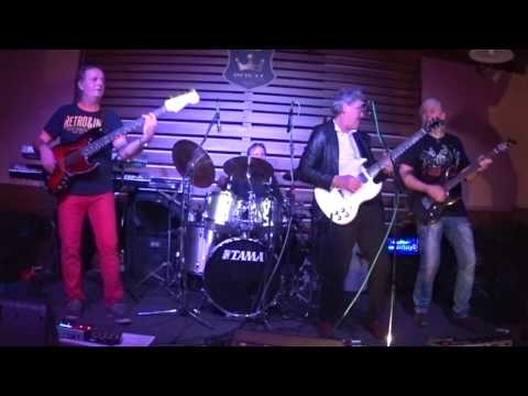 Front Zenekar feat. Karácsony János - Engedj el