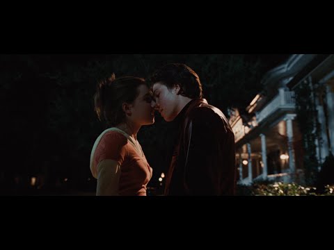 Vampire Darren kisses Monkey Girl | The Vampire's Assistant | CineSweet | part-3